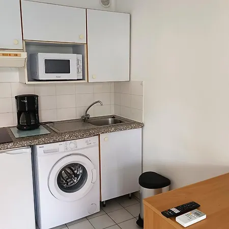 With Balcony - 1 Minute From The Apartament Nicea
